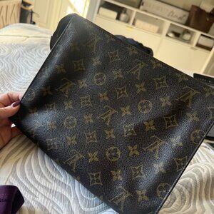 Louis Vuitton Monogram Toiletry Pouch 26